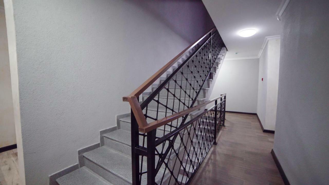 Hotel Progress Batumi Bagian luar foto